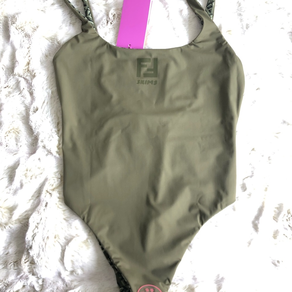 Fendi Skims Reversible One Piece Swimsuit Bodysuit - Picture 8 of 9